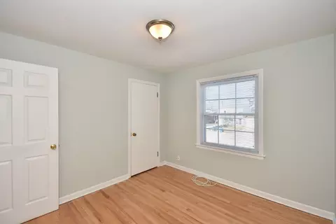 735 E Golf Rd, Des Plaines, IL 60016 photo 19