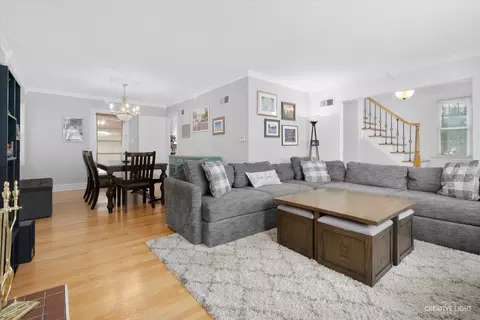 735 E Golf Rd, Des Plaines, IL 60016 photo 5