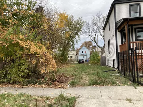5016 W Huron St, Chicago, IL 60644