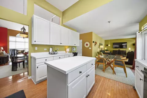 2254 Barrett Dr, Algonquin, IL 60102 photo 8