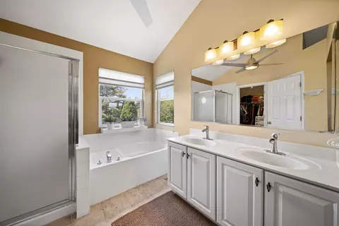 2254 Barrett Dr, Algonquin, IL 60102 photo 25