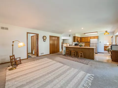 1241 Prairie Dr, Algonquin, IL 60102 photo 7