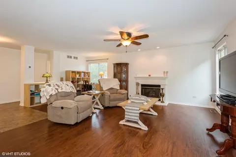 14505 Etchingham Dr, Lockport, IL 60441 photo 5