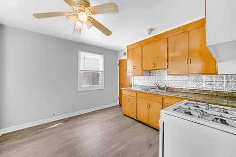 9230 S Lowe Ave, Chicago, IL 60620 photo 8
