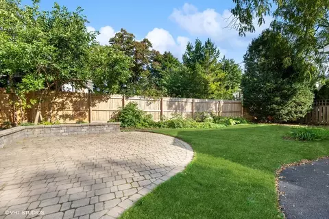 215 E Scranton Ave, Lake Bluff, IL 60044 photo 16