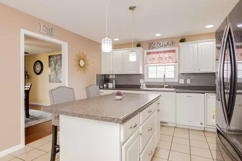 1148 N Pointe Dr, Normal, IL 61761 photo 13