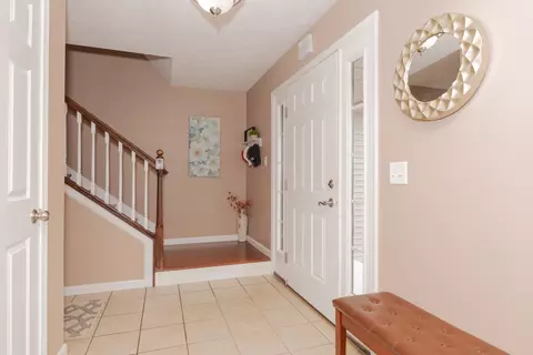 1148 N Pointe Dr, Normal, IL 61761 photo 9