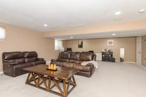 1148 N Pointe Dr, Normal, IL 61761 photo 24