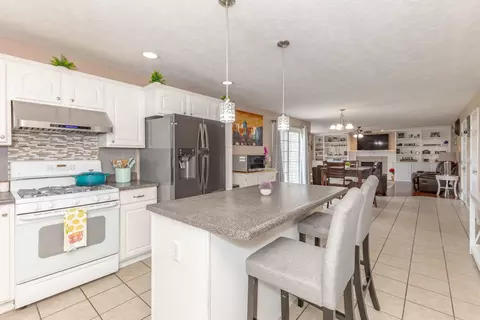 1148 N Pointe Dr, Normal, IL 61761 photo 15