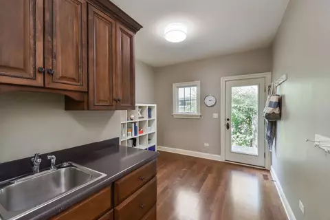 613 S Wright St, Naperville, IL 60540 photo 19