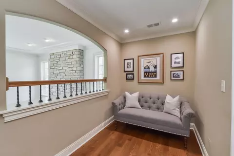 613 S Wright St, Naperville, IL 60540 photo 36