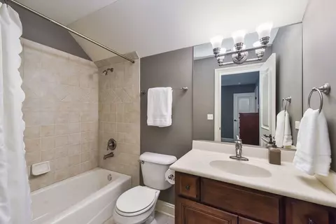 613 S Wright St, Naperville, IL 60540 photo 34