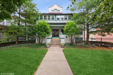 140 N Ridgeland Ave #2S, Oak Park, IL 60302