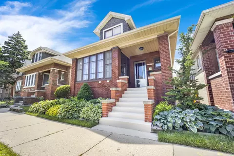 5817 W Berenice Ave, Chicago, IL 60634