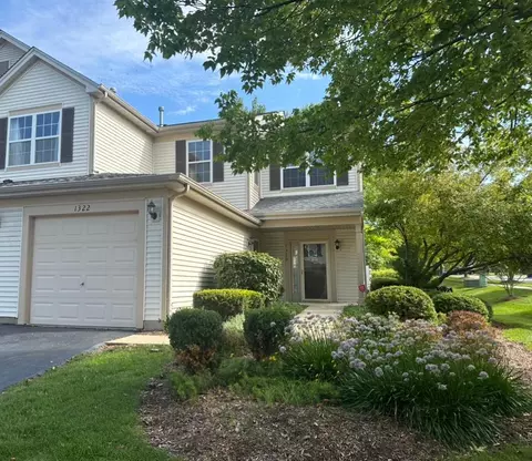 1322 Brookdale Dr #1322, Carpentersville, IL 60110