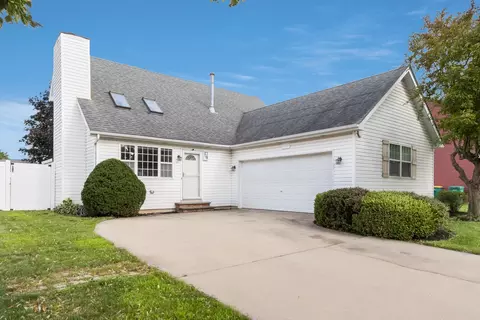 908 Stonegate Ct, Joliet, IL 60435
