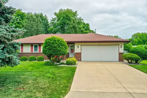 308 Windsor Dr, Ottawa, IL 61350 photo 2