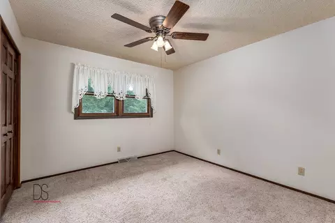 308 Windsor Dr, Ottawa, IL 61350 photo 12