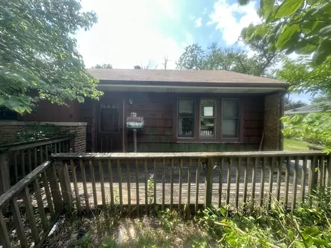 220 S Orchard Dr, Park Forest, IL 60466