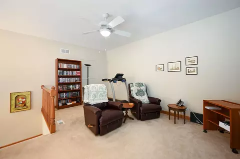 2031 Mackenzie Pl, Wheaton, IL 60187 photo 15