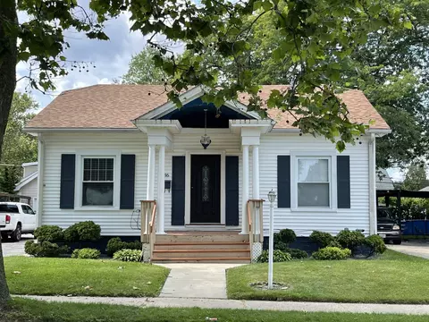 36 Burton St, Waukegan, IL 60085