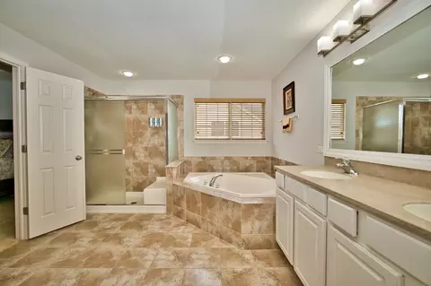 2064 Amelia Ln, Hoffman Estates, IL 60192 photo 36