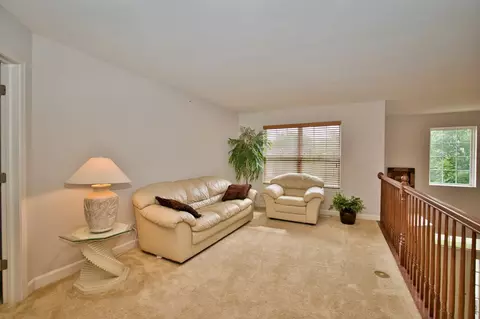 2064 Amelia Ln, Hoffman Estates, IL 60192 photo 30