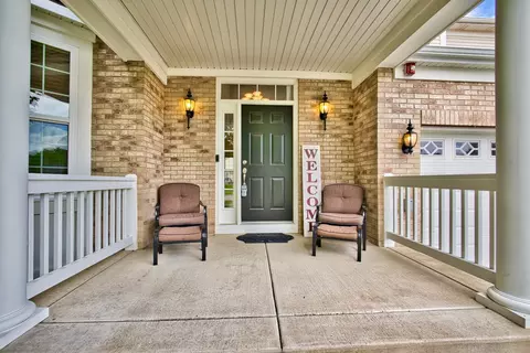 2064 Amelia Ln, Hoffman Estates, IL 60192 photo 2