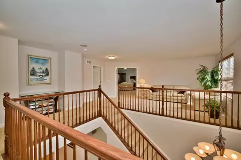 2064 Amelia Ln, Hoffman Estates, IL 60192 photo 29