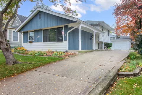 5340 Blodgett Ave, Downers Grove, IL 60515