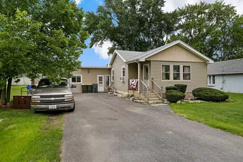 26287 W Marie Ave, Antioch, IL 60002