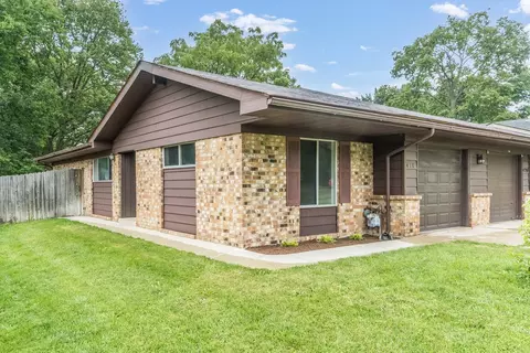 418 S Jackson St, Batavia, IL 60510