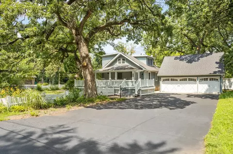 182 Hillside Ave, Grayslake, IL 60030