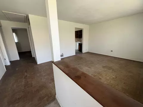 817 Valley Stream Dr #9B, Wheeling, IL 60090 photo 2