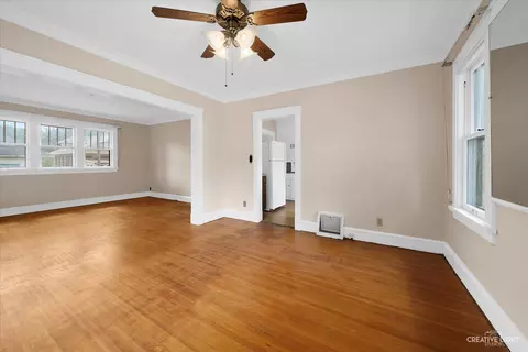 714 Augusta Ave, Elgin, IL 60120 photo 8
