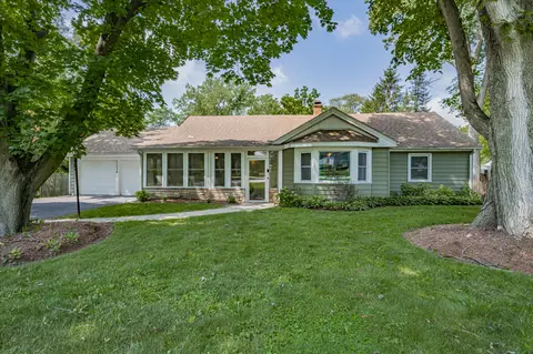 2 S024 Williams Rd, Warrenville, IL 60555