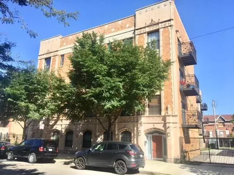 2120 W Washington Blvd #401, Chicago, IL 60612