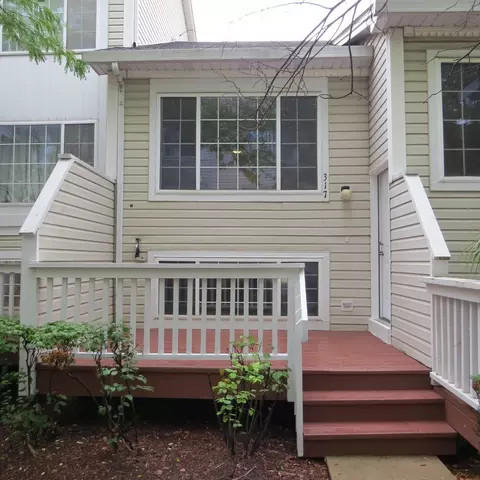 317 Autumn Wind Ct, Bolingbrook, IL 60440