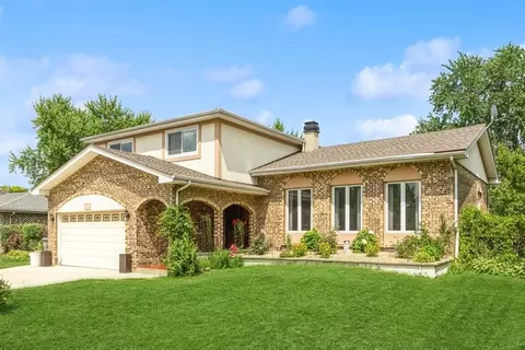 13535 Idlewild Dr, Orland Park, IL 60462