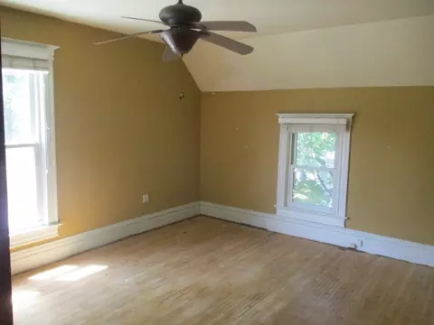 638 Enterprise St, Elgin, IL 60120 photo 18