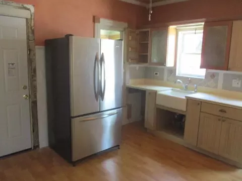638 Enterprise St, Elgin, IL 60120 photo 5