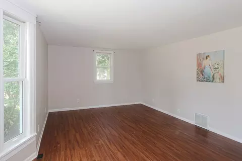 505 Douglas Ave, Elgin, IL 60120 photo 4
