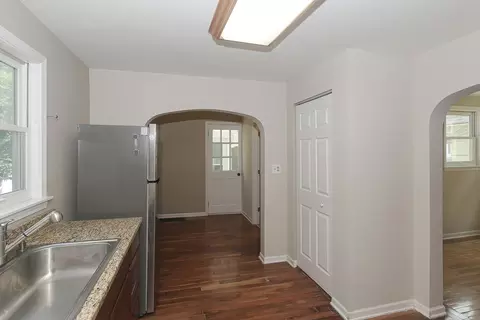 505 Douglas Ave, Elgin, IL 60120 photo 13