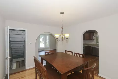 505 Douglas Ave, Elgin, IL 60120 photo 9
