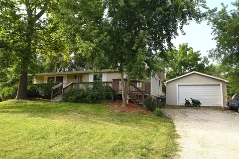 728 S Elm St, Lockport, IL 60441