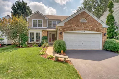 2470 Deerfield Dr, Aurora, IL 60506