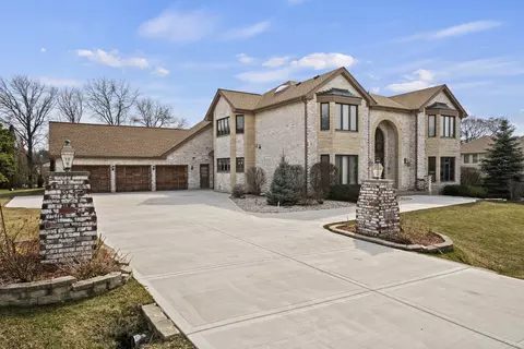 115 Livery Cir, Oak Brook, IL 60523
