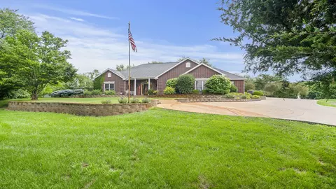 9962 Freeport Rd, Rock Falls, IL 61071