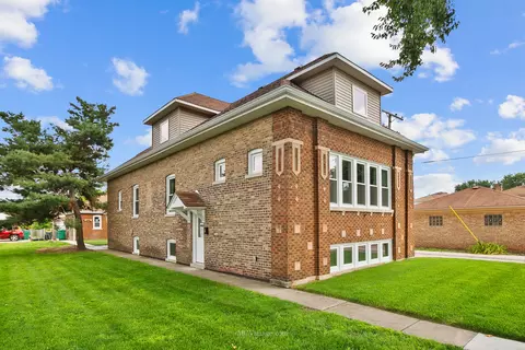 3835 Wisconsin Ave, Berwyn, IL 60402
