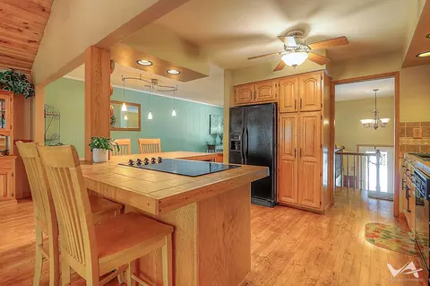 740 Springfield Dr, Roselle, IL 60172 photo 9